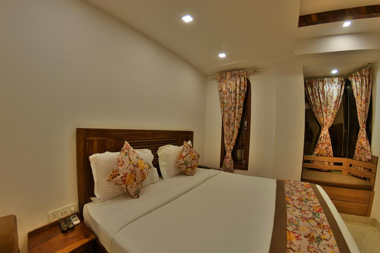 Hotel Savoy Palacio Calangute Exterior photo